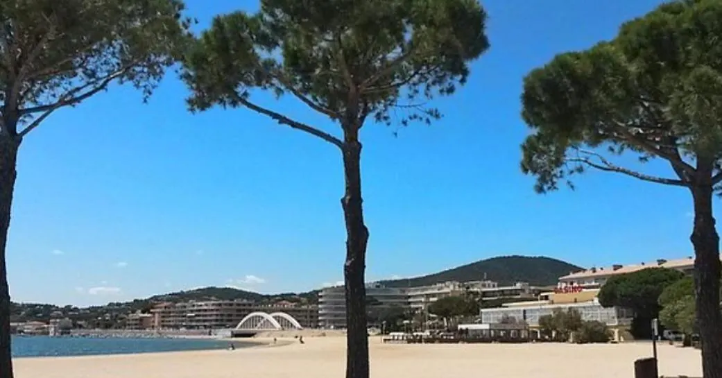 شقة Haut De Villa A 700 Metres De La Plage, Totalement Independant Et Accessible Par Un Escalier Exterieur سانت ماكسيم