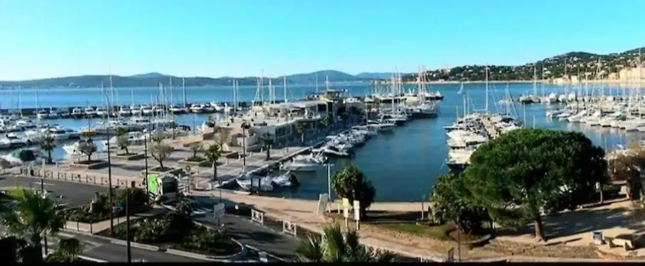 شقة Haut De Villa A 700 Metres De La Plage, Totalement Independant Et Accessible Par Un Escalier Exterieur سانت ماكسيم