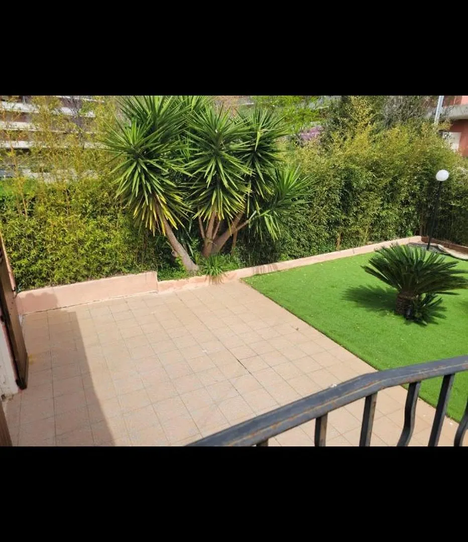 Haut De Villa A 700 Metres De La Plage, Totalement Independant Et Accessible Par Un Escalier Exterieur سانت ماكسيم 0*, سانت ماكسيم