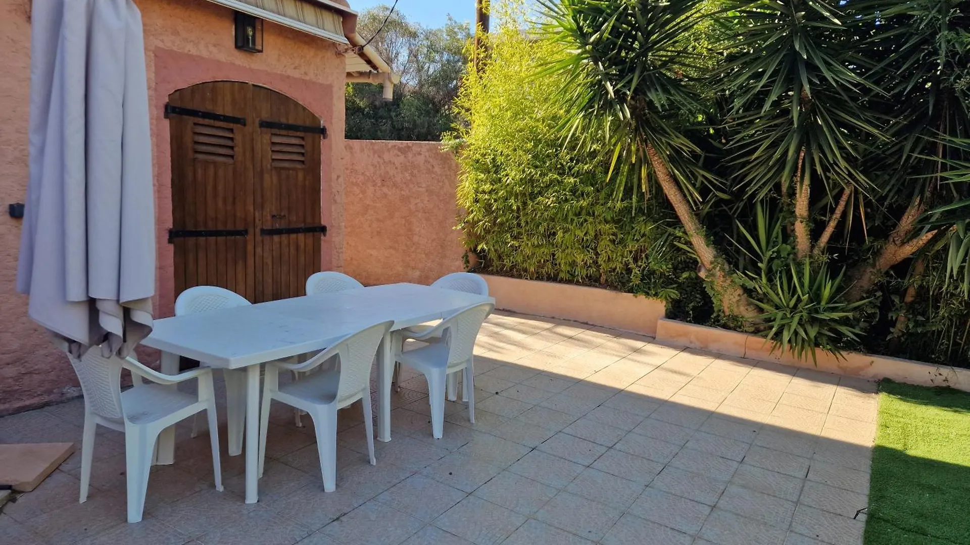 Haut De Villa A 700 Metres De La Plage, Totalement Independant Et Accessible Par Un Escalier Exterieur سانت ماكسيم 0*, سانت ماكسيم فرنسا